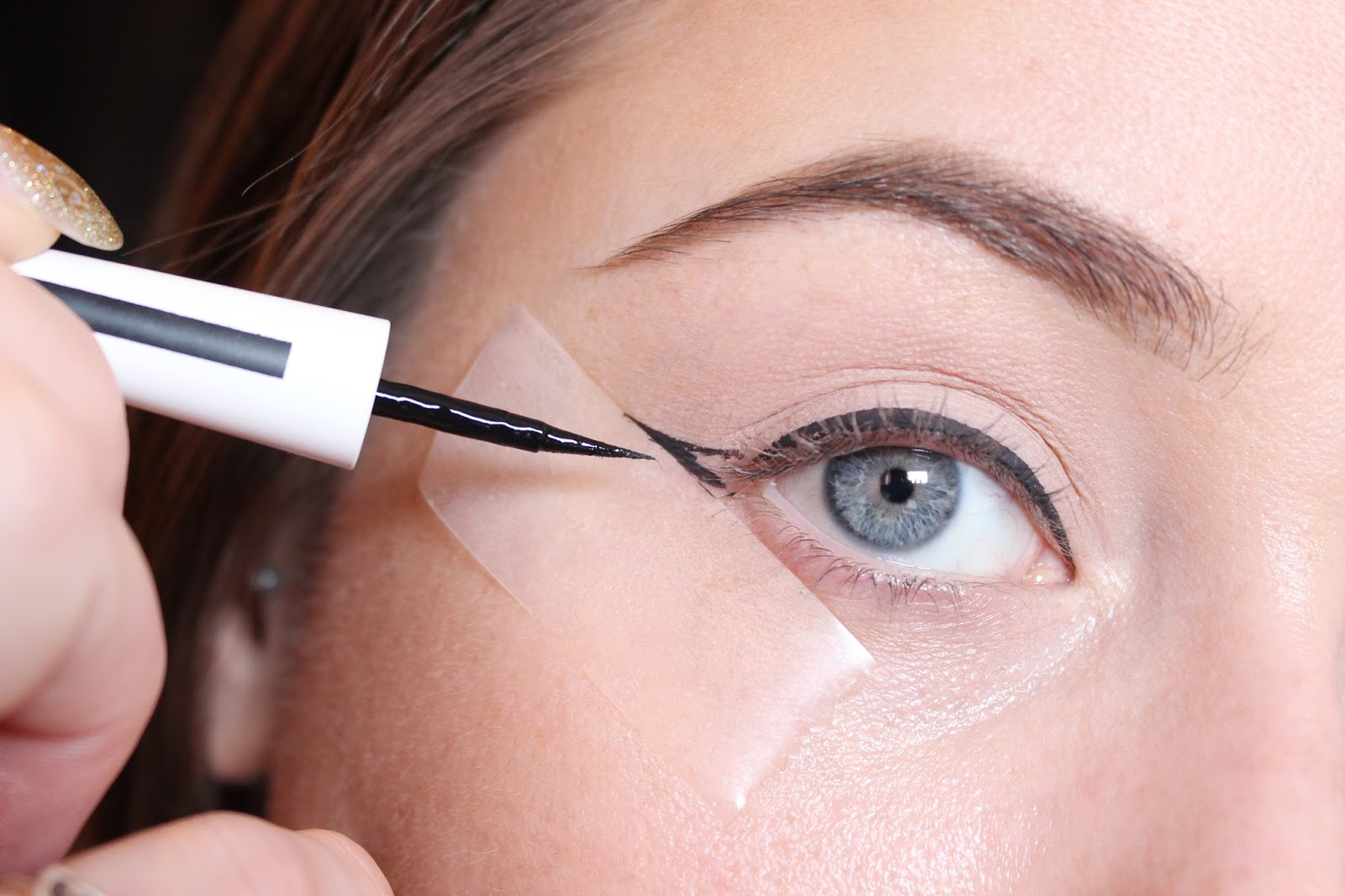 Makeup Tape Eyes The Sticky Trick For Perfect Winged Eyeliner British Beauty Addict