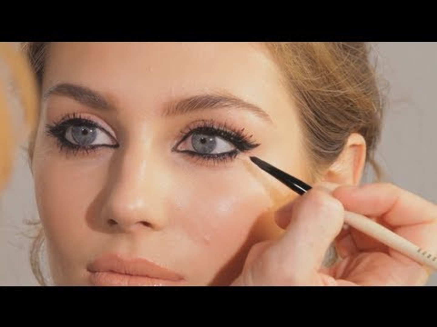 Makeup To Elongate Eyes The Feline Flick Cat Eye Make Up Tutorial Charlotte Tilbury