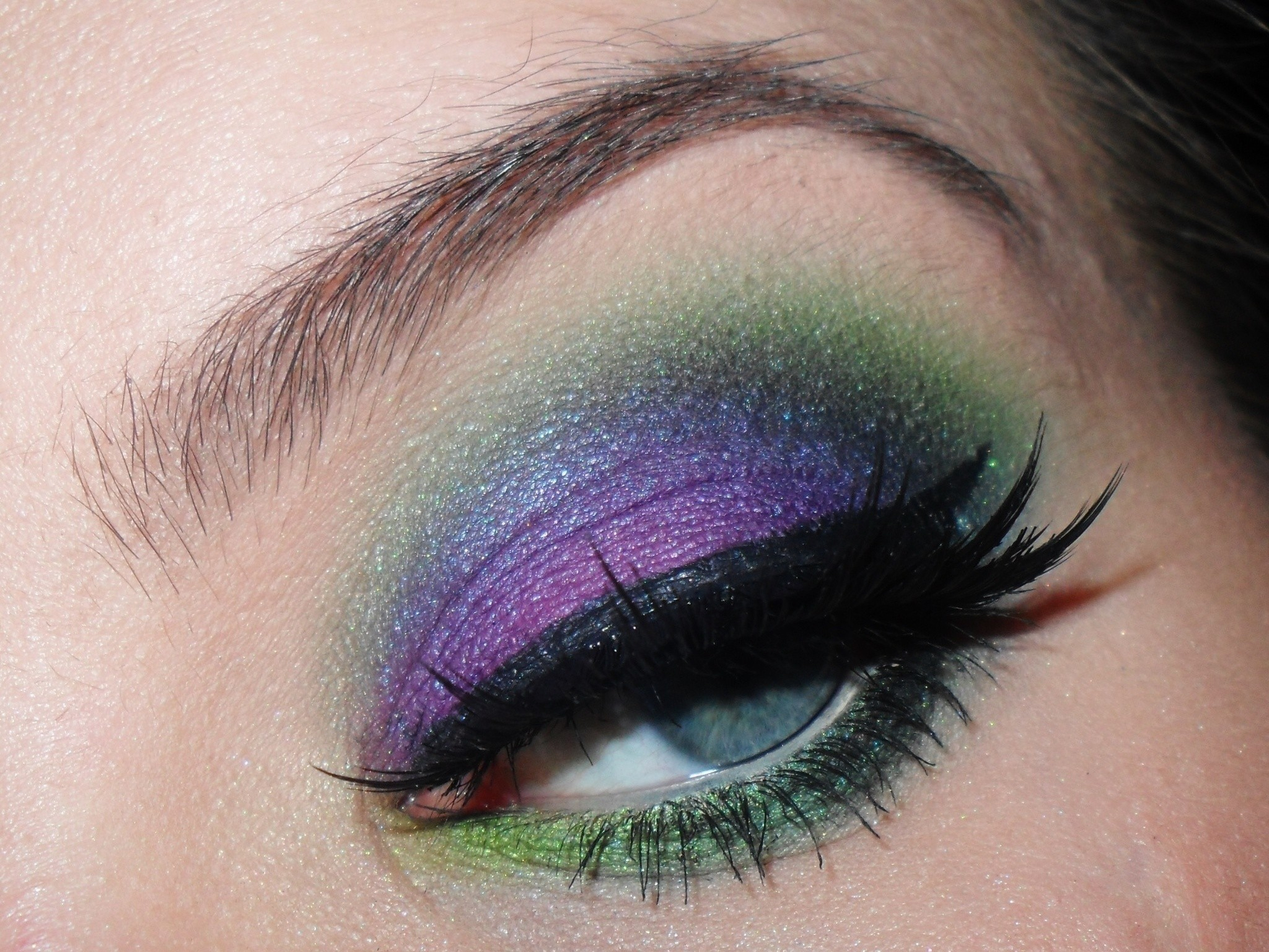 Maleficent Eye Makeup Maleficent How To Create A Purple Eye Makeup Look Beauty On Cut