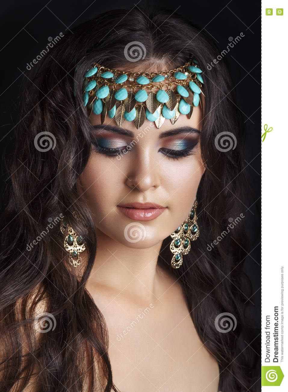 Muslim Eye Makeup Oriental Styleyoung Arabic Woman Model Beautiful Clean Skin