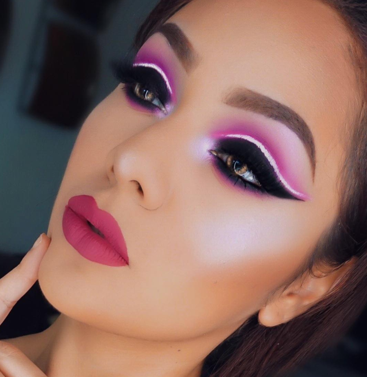 Neon Eye Makeup Neon Makeup Is About To Light Up Your Instagram Feed Glamour