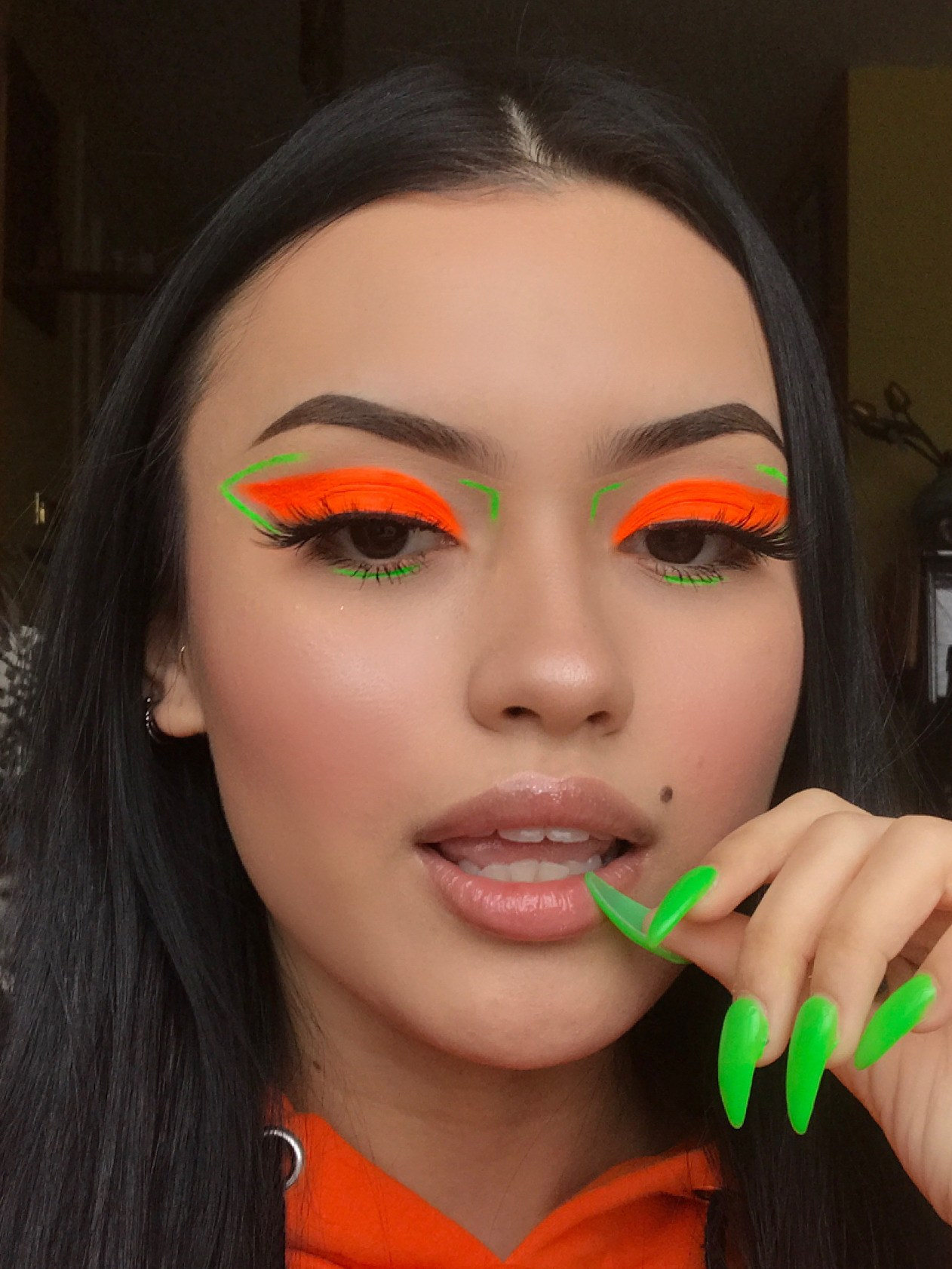 Neon Eye Makeup This Viral Neon Makeup Is Being Mistaken For An Instagram Filter