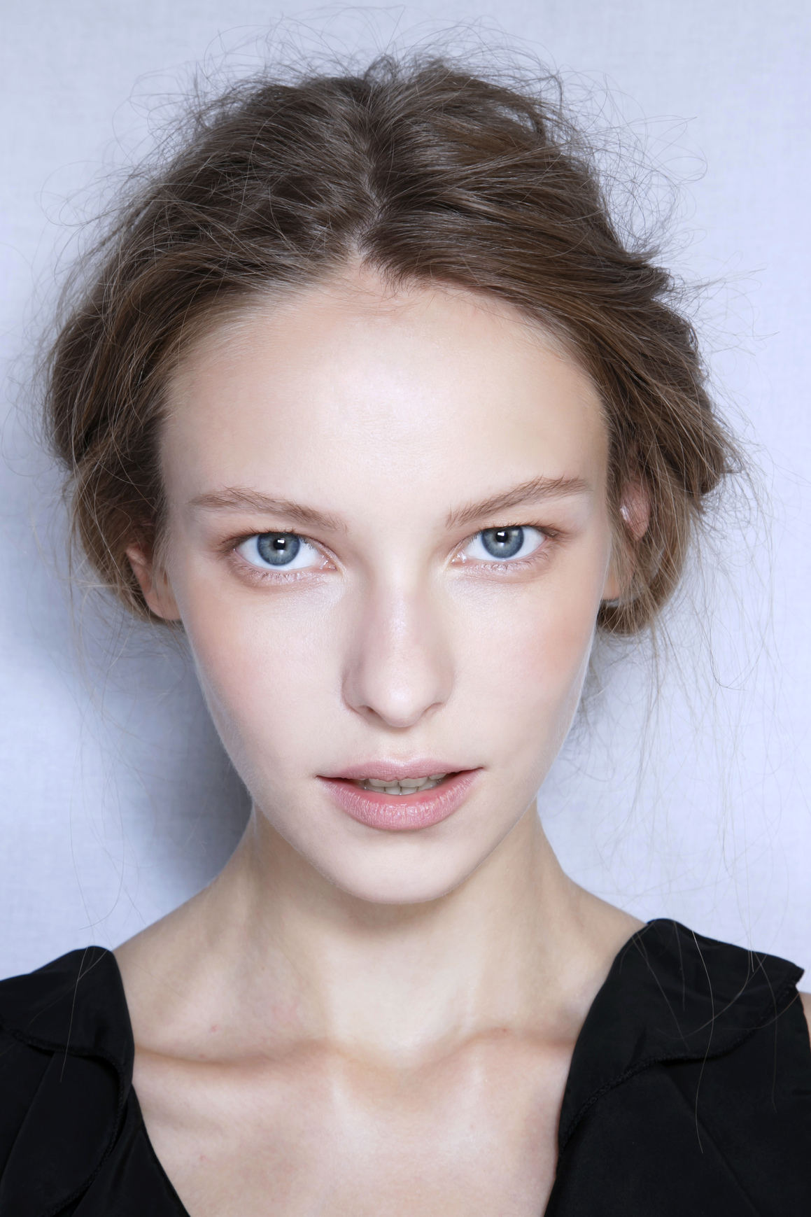 Neutral Eye Makeup For Dark Skin 8 Ways To Get Natural Looking Makeup Stylecaster