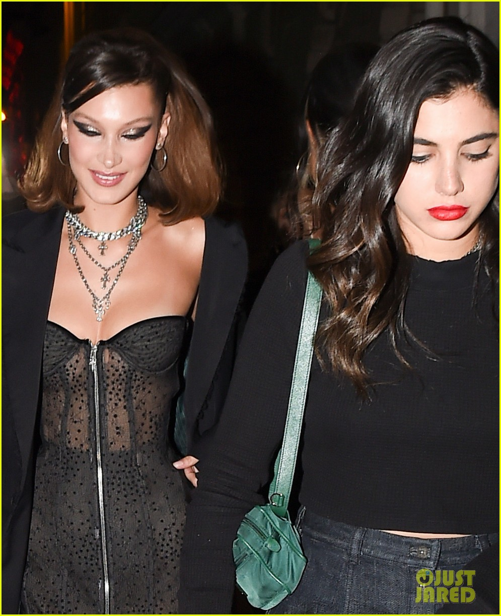 Night Party Eye Makeup Bella Hadid Rocks Cat Eye Makeup To Host Late Night Party In Paris