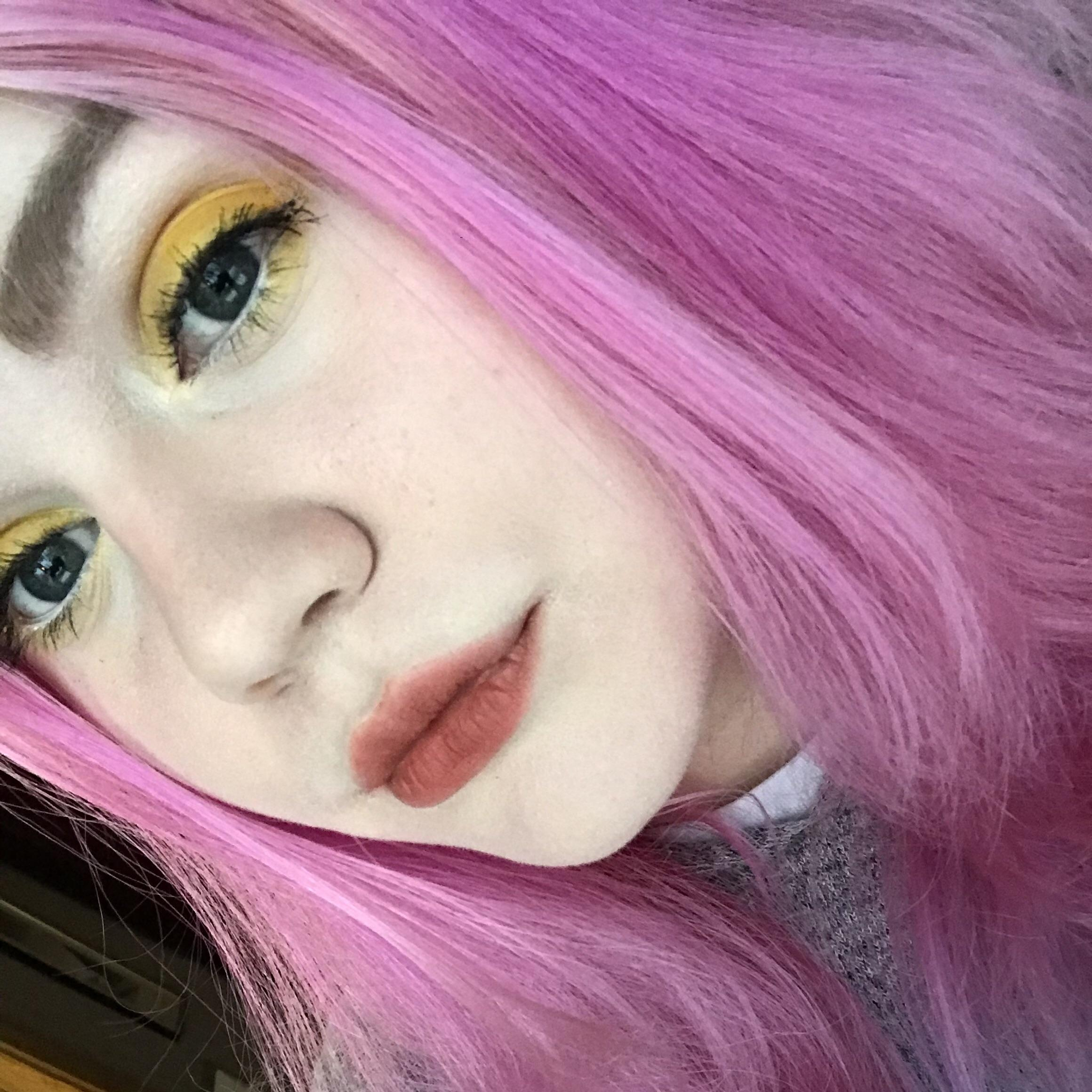 Pink And Yellow Eye Makeup Giving Yellow Eyeshadow A Go Makeupaddiction