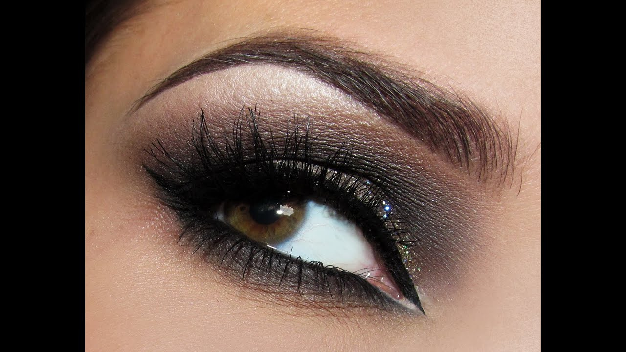Prom Makeup For Blue Eyes Smokey Eye Prom Makeup Makeup Styles