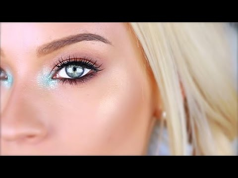 Smokey Eye Makeup For Grey Eyes How To Make Bluegreengrey Eyes Pop Brown Smokey Eye Pop Of Blue