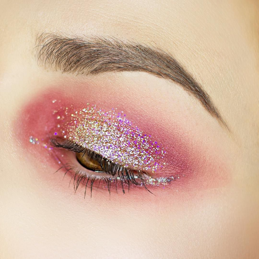 Sparkly Eye Makeup A Collection Of 40 Best Glitter Makeup Tutorials And Ideas For 2019