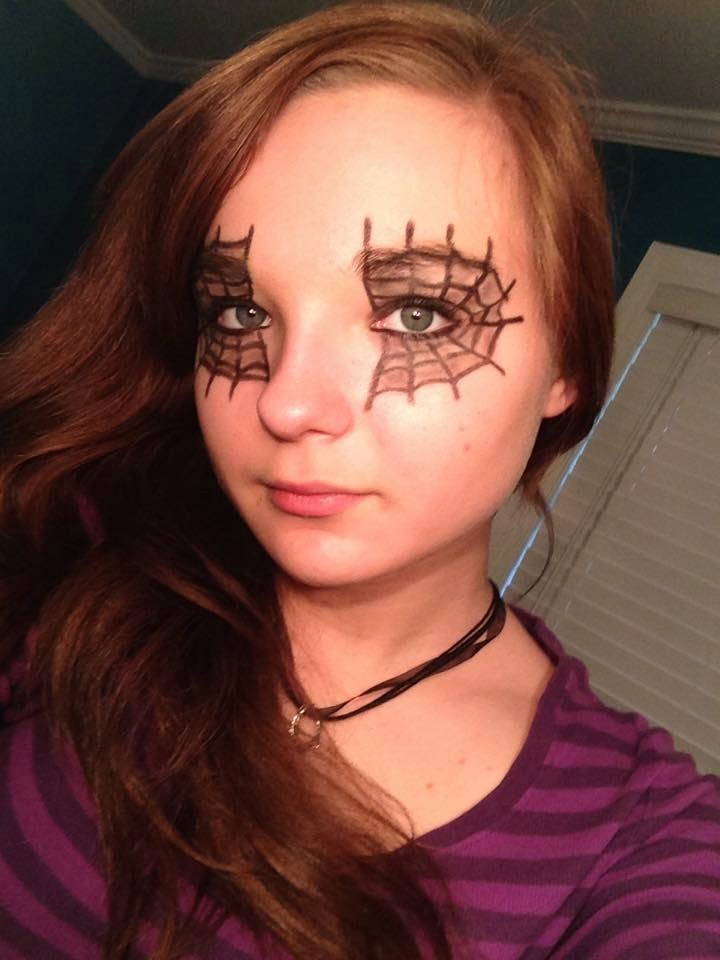 Spider Web Makeup On Eyes Chromobeauty Macabre Makeup Spiderweb Eyes