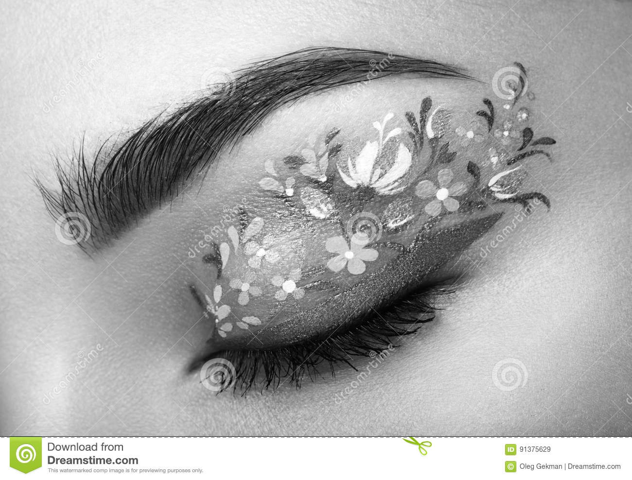 Spring Eye Makeup Eye Makeup Girl With A Flowers Stock Image Image Of Eyebrow