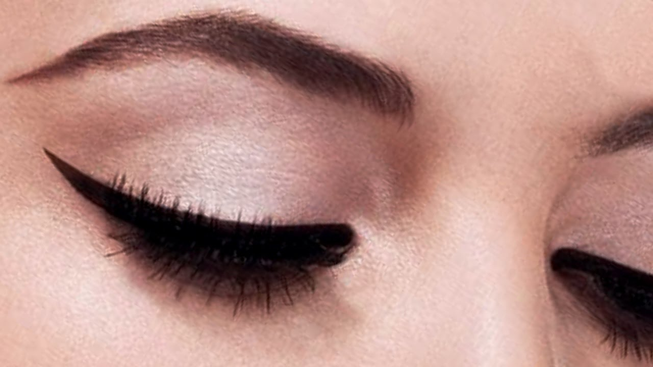 Winged Eye Makeup Perfect Winged Eyeliner Tutorial The Easiest Method Youtube